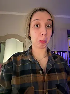 Snapshot of bigJuicyPussy chatting on 01-31-26, 07:11 bigJuicyPussy online show from 01-31-26, 07:11