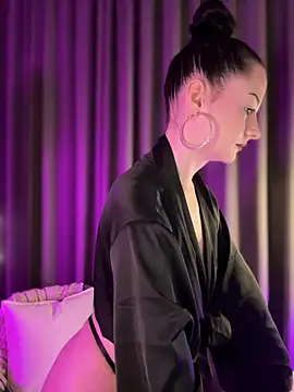 Snapshot of bigJuicyPussy chatting on 02-15-26, 01:31 bigJuicyPussy online show from 02-15-26, 01:31