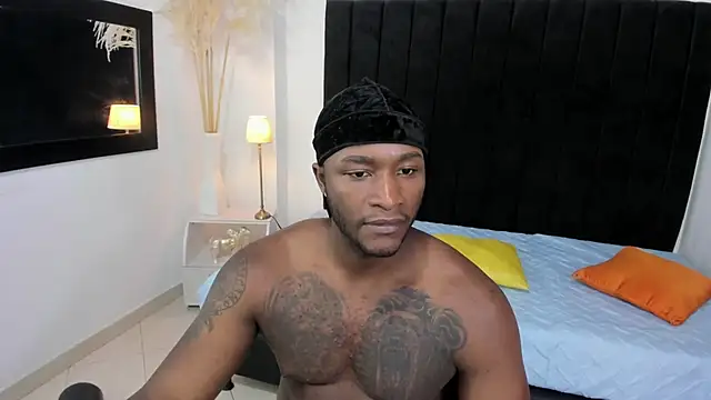 chrstian lewis1 online show from 11-04-25, 03:44