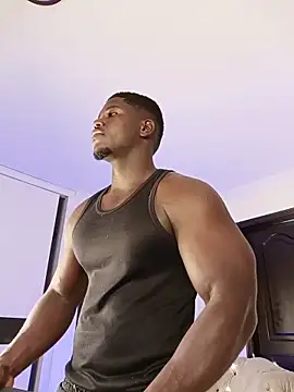 Snapshot of JothaFit chatting on 12-17-25, 01:17 JothaFit online show from 12-17-25, 01:17