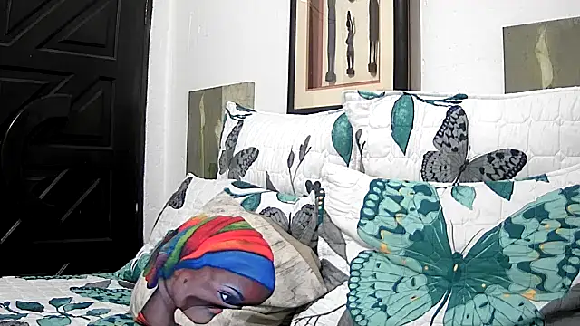 Snapshot of CandyNaynay chatting on 09-28-25, 06:24 CandyNaynay online show from 09-28-25, 06:24