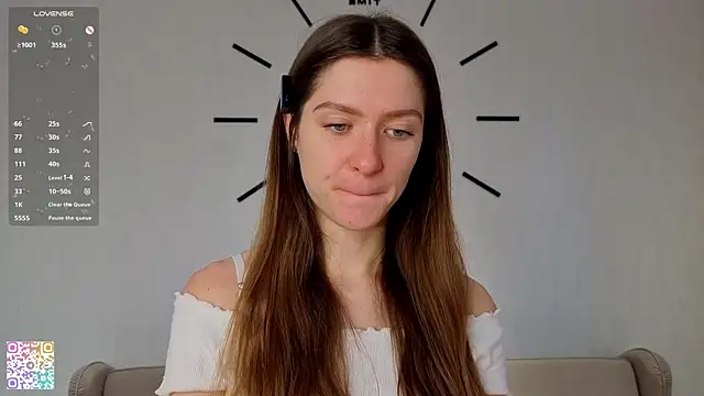 MinaMancilla online show from 09-28-25, 04:18