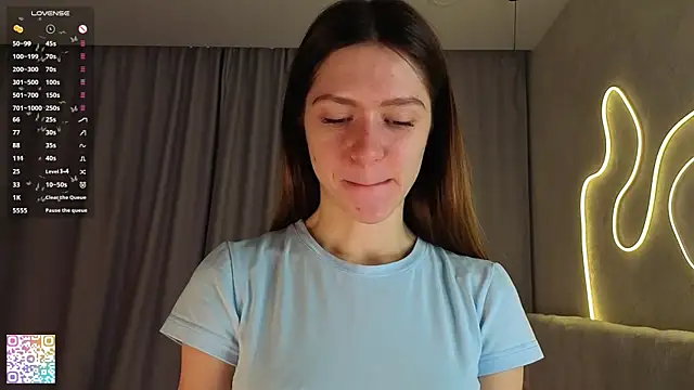 MinaMancilla online show from 10-04-25, 04:21