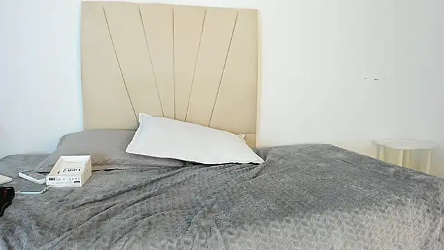  Miaa khalifa  online show from 11-09-25, 11:52