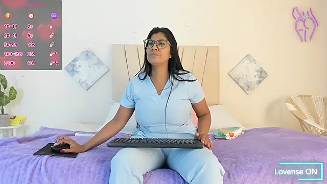  Miaa khalifa  online show from 03-12-26, 12:11