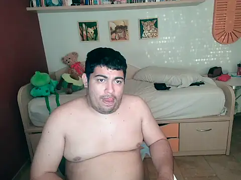 Snapshot of Martigato3 chatting on 09-18-25, 05:15 Martigato3 online show from 09-18-25, 05:15