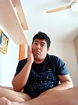 Snapshot of Martigato3 chatting on 10-13-25, 03:23 Martigato3 online show from 10-13-25, 03:23