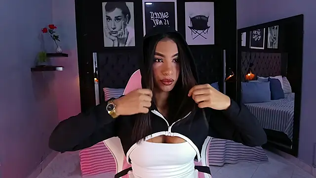 Snapshot of kitty_collins_ chatting on 01-12-26, 11:37 kitty collins online show from 01-12-26, 11:37