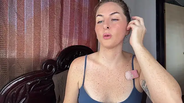 sexylittlefriend online show from 04-22-26, 03:24