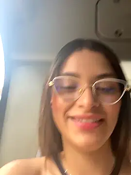 Hannacooper3 online show from 11-18-25, 06:56