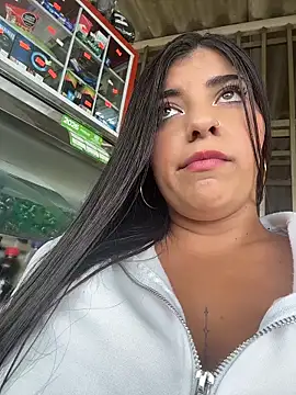 Isaa-Sweet online show from 04-15-26, 03:52