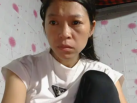 Snapshot of Mina_ti chatting on 10-02-25, 07:32 Mina ti online show from 10-02-25, 07:32