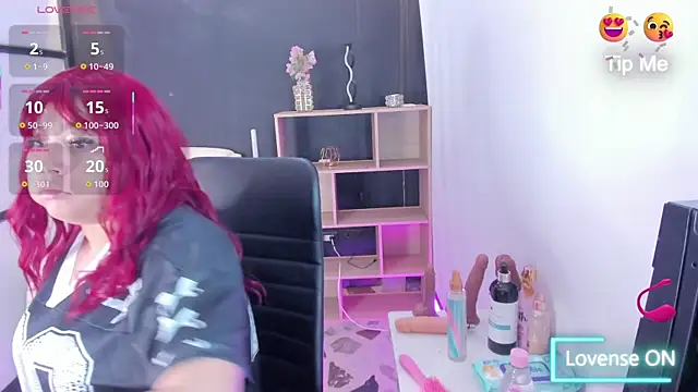 Snapshot of ThaliaBrooks_ chatting on 10-29-25, 04:15 ThaliaBrooks online show from 10-29-25, 04:15