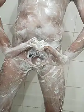 AtraCTiVoSiNguLaR online show from 10-15-25, 02:06