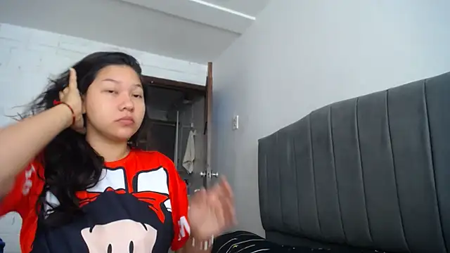 Naia Stant online show from 09-19-25, 02:18