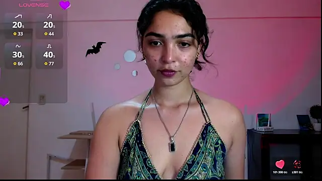 Snapshot of Ariagal chatting on 10-30-25, 10:43 Ariagal online show from 10-30-25, 10:43