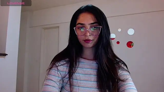 Snapshot of Ariagal chatting on 11-14-25, 10:29 Ariagal online show from 11-14-25, 10:29