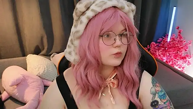 Snapshot of fillisfox_ chatting on 02-20-26, 11:32 fillisfox online show from 02-20-26, 11:32