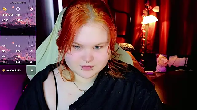 fillisfox  online show from 04-21-26, 06:09