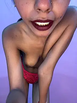 Small Titss online show from 04-23-26, 05:52