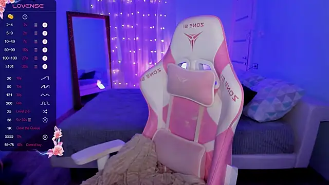 AnyaTaylor  online show from 10-25-25, 02:08