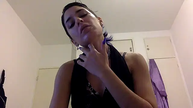 kendrafarq online show from 03-09-26, 04:49