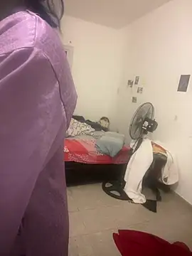 kendrafarq online show from 04-20-26, 02:58