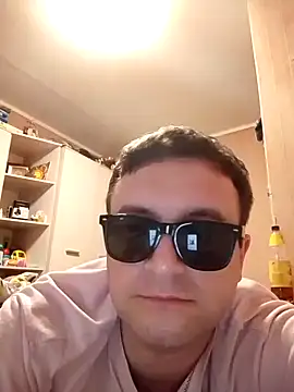 Ivandovxxxl 1010 online show from 10-11-25, 01:42