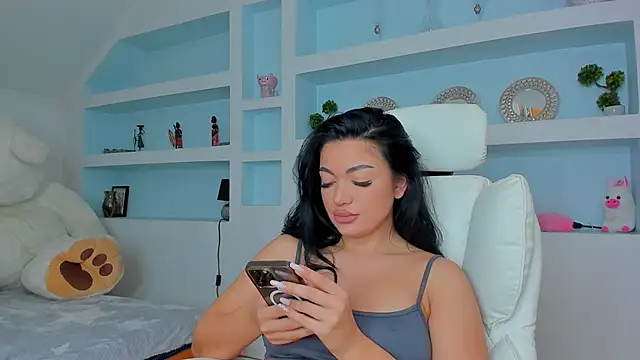Snapshot of juicyjulie_ chatting on 10-15-25, 07:41 juicyjulie online show from 10-15-25, 07:41