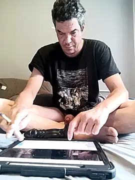 Snapshot of twitshe chatting on 01-10-26, 04:47 twitshe online show from 01-10-26, 04:47