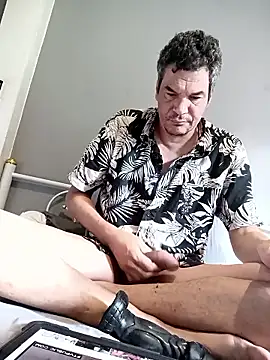 Snapshot of twitshe chatting on 01-11-26, 09:03 twitshe online show from 01-11-26, 09:03