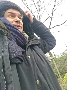 Snapshot of twitshe chatting on 02-17-26, 11:29 twitshe online show from 02-17-26, 11:29