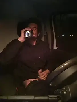 Snapshot of twitshe chatting on 03-09-26, 06:45 twitshe online show from 03-09-26, 06:45