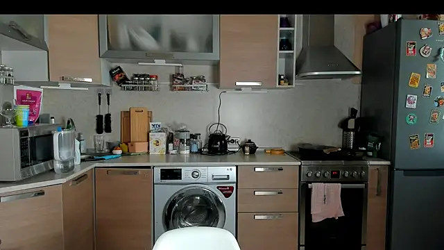 Snapshot of Bear_Beer130 chatting on 06-14-26, 03:47 Bear Beer130 online show from 06-14-26, 03:47