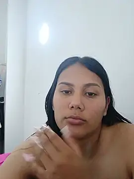 Snapshot of burbuja02 chatting on 07-03-26, 10:27 burbuja02 online show from 07-03-26, 10:27