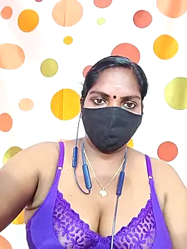 Snapshot of Tamil_Abinaya chatting on 10-01-25, 04:13 Tamil Abinaya online show from 10-01-25, 04:13