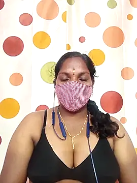 Snapshot of Tamil_Abinaya chatting on 10-14-25, 06:09 Tamil Abinaya online show from 10-14-25, 06:09