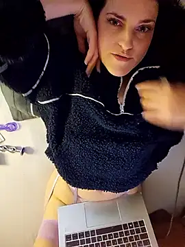 BelleFelicitas online show from 04-12-26, 10:09