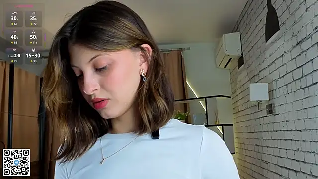 LorinaMaffitt online show from 10-05-25, 06:50