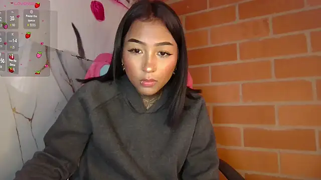 Snapshot of kitty_moon1 chatting on 09-09-25, 10:31 kitty moon1 online show from 09-09-25, 10:31