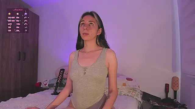 Snapshot of K2xxKrawl chatting on 11-18-25, 09:08 K2xxKrawl online show from 11-18-25, 09:08