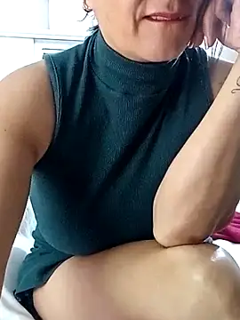 Snapshot of Ternura_Prohibida chatting on 03-09-26, 11:53 Ternura Prohibida online show from 03-09-26, 11:53