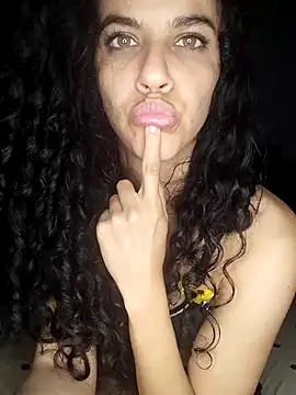 Snapshot of lucerocutte chatting on 11-29-25, 04:04 lucerocutte online show from 11-29-25, 04:04