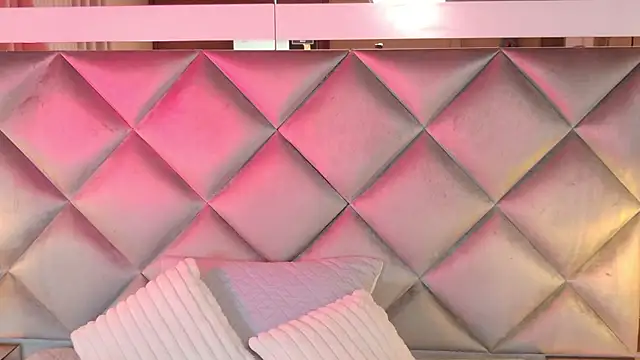 gemma sm online show from 11-26-25, 03:18