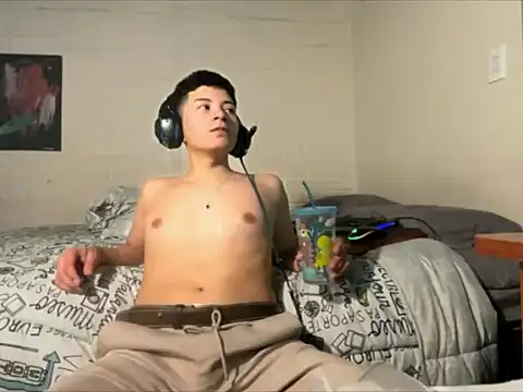 Snapshot of feeelipe2007 chatting on 09-09-25, 10:15 feeelipe2007 online show from 09-09-25, 10:15