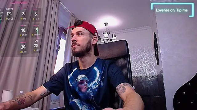 Snapshot of JonahShaw chatting on 09-19-25, 04:25 JonahShaw online show from 09-19-25, 04:25