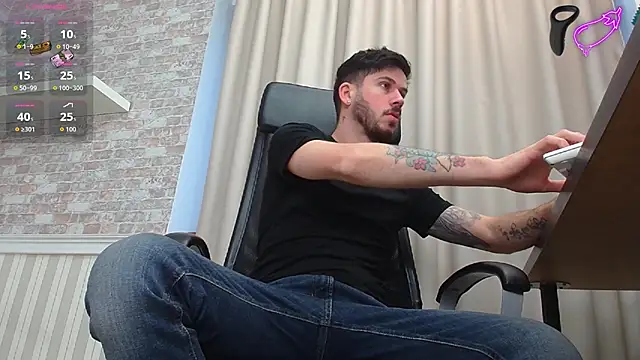 Snapshot of JonahShaw chatting on 11-13-25, 05:17 JonahShaw online show from 11-13-25, 05:17