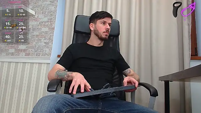 Snapshot of JonahShaw chatting on 11-15-25, 05:27 JonahShaw online show from 11-15-25, 05:27