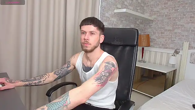 JonahShaw online show from 04-08-26, 04:23