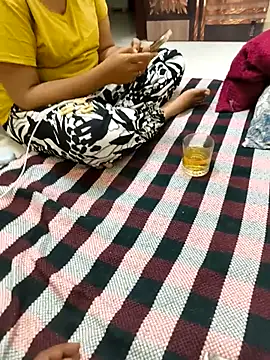 Snapshot of desisanaye_69 chatting on 10-15-25, 11:16 desisanaye 69 online show from 10-15-25, 11:16